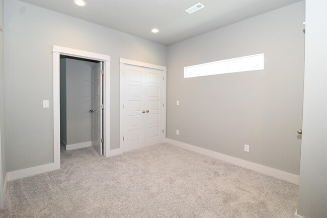 Building Photo - 2055 S Florida Way