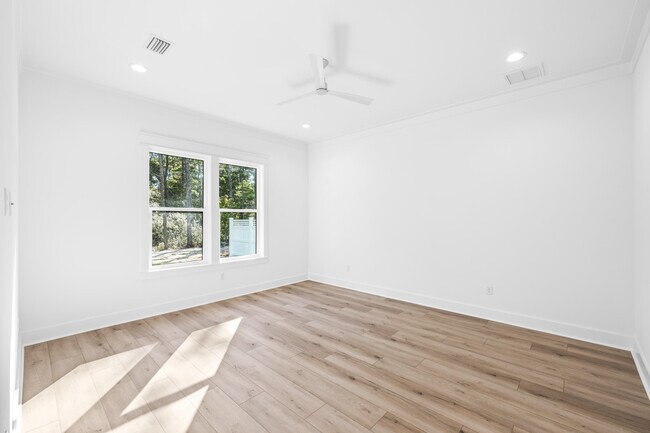 Building Photo - 101 Pollard Cv E