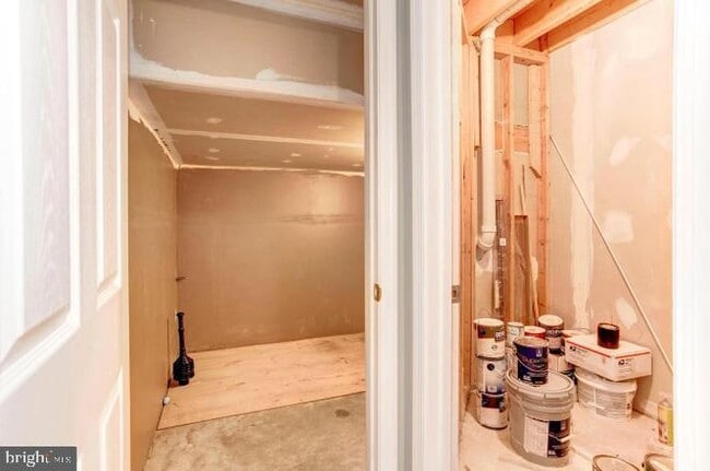 Building Photo - 25454 Upper Clubhouse Dr