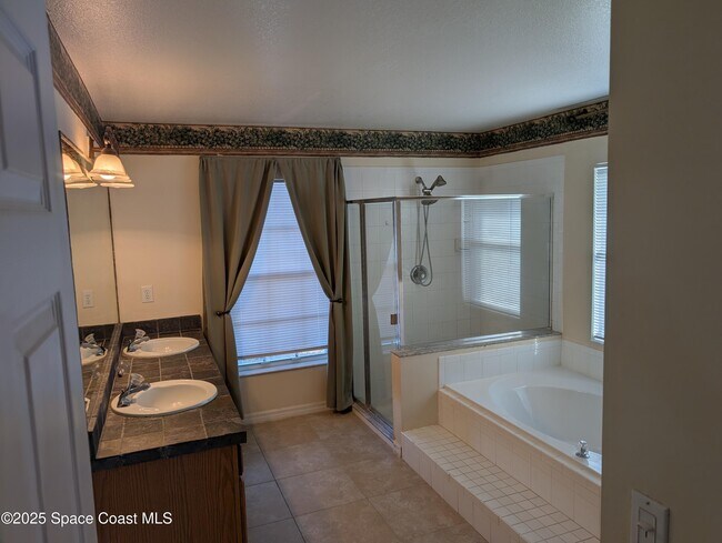 Building Photo - 6130 Meghan Dr