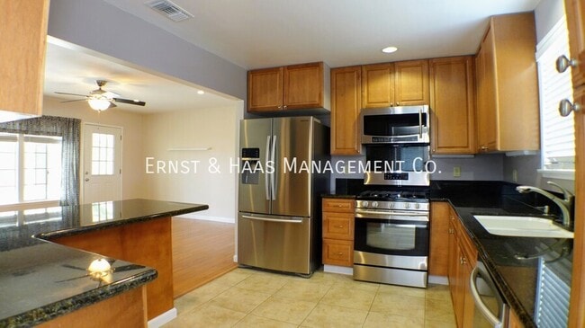 Building Photo - 3138 Shadypark Dr