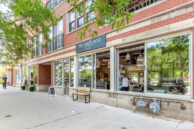 Building Photo - 2516 N Willetts Ct