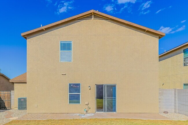 Building Photo - 2297 E Meadow Chase Dr