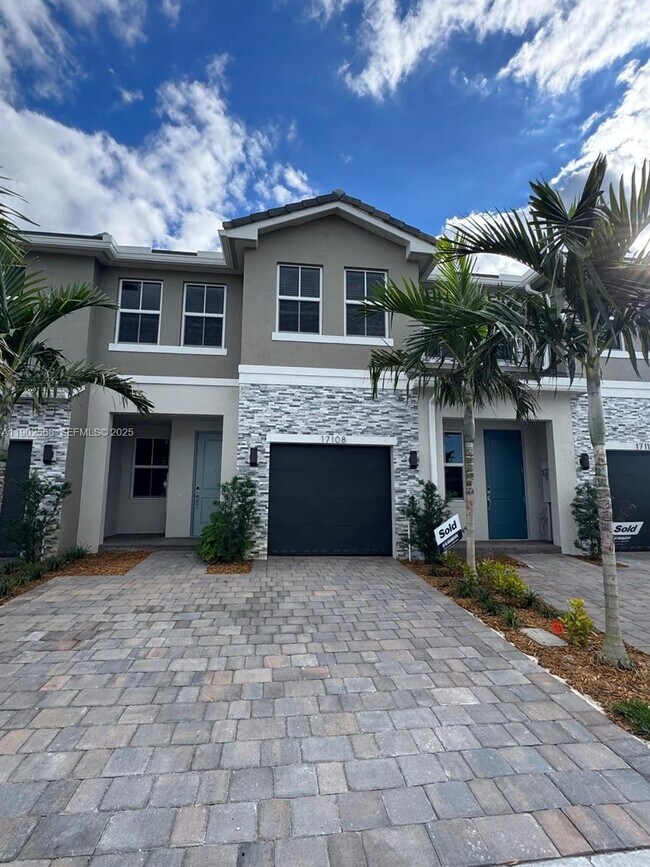 Building Photo - 17108 SW 2nd Cir