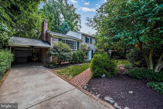 Building Photo - 1403 Ellison St