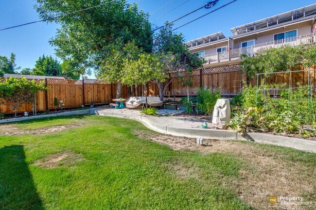 Building Photo - Turnkey Home with Natural Light & Upgrades...