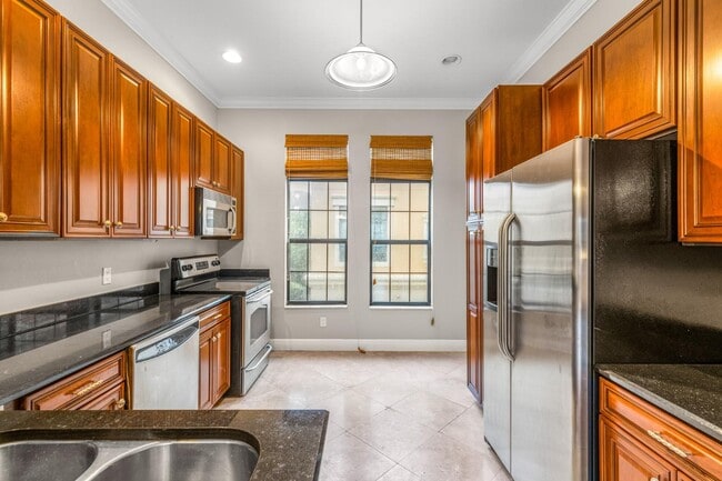 Building Photo - 2228 Soho Bay Ct