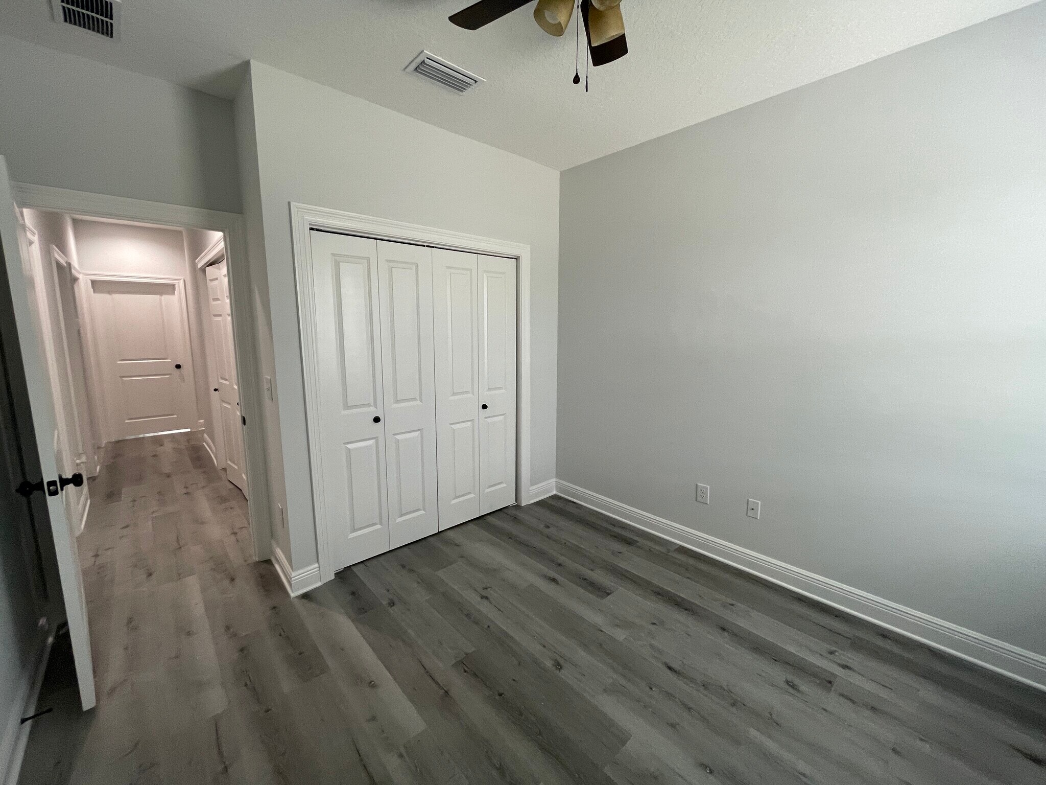 Building Photo - 1703 Sound Haven Ct