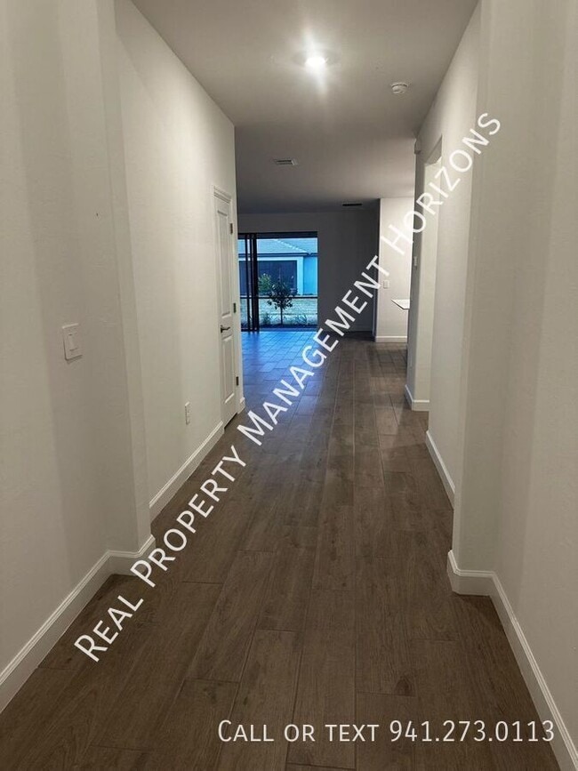 Building Photo - 14964 Serene Shrs Lp