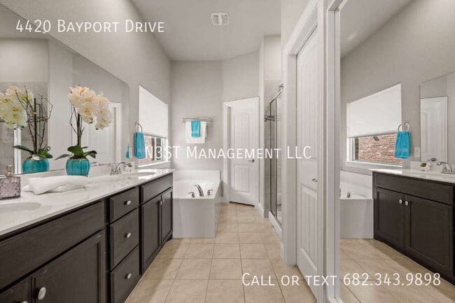 Building Photo - 4420 Bayport Dr