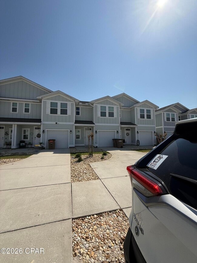 Building Photo - 7682 Shadow Lake Dr