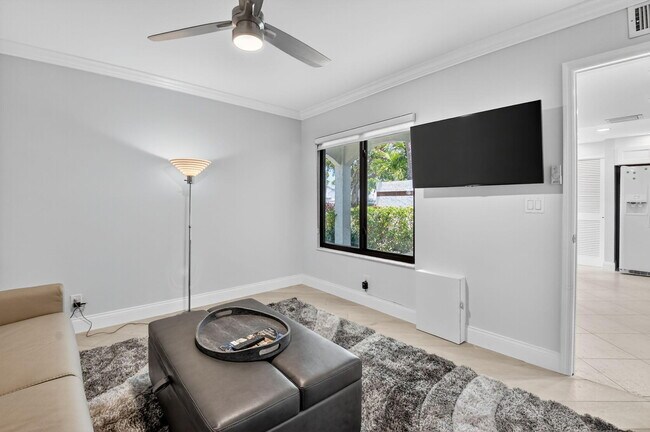 Building Photo - 15362 Strathearn Dr
