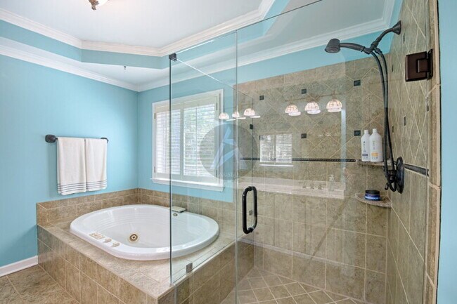 Building Photo - 3786 Upland Dr