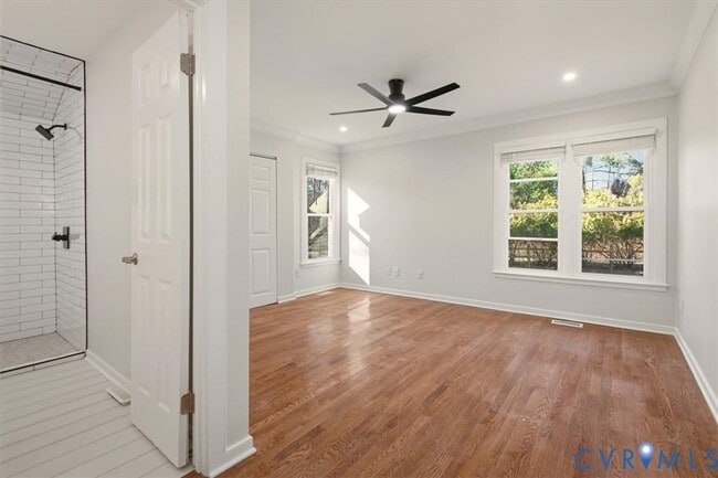 Building Photo - 5600 Woods Walk Rd