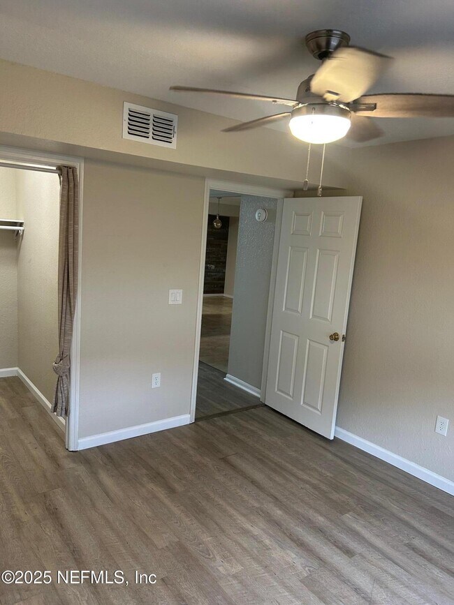 Building Photo - 440 Timberwalk Ct