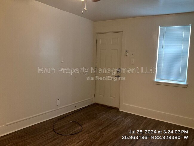 Building Photo - 203 Twelfth St