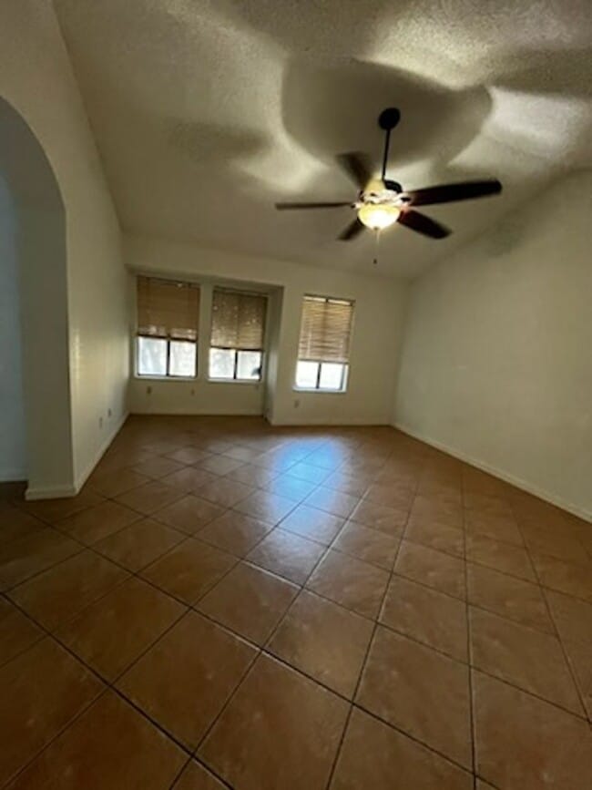 Building Photo - 3613 Dovewood St