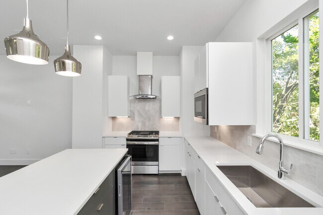 Building Photo - 4721 Independence Hts Ln