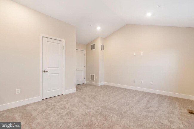 Building Photo - 1425 Clingmans Dome Dr