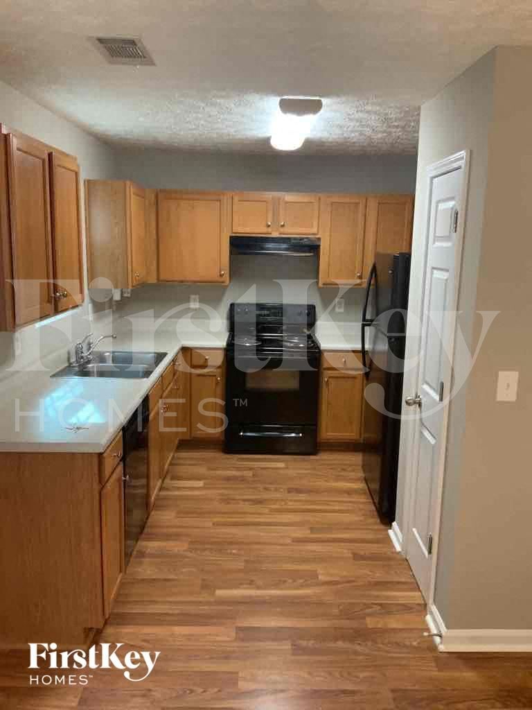 Building Photo - 130 Cobblestone Dr
