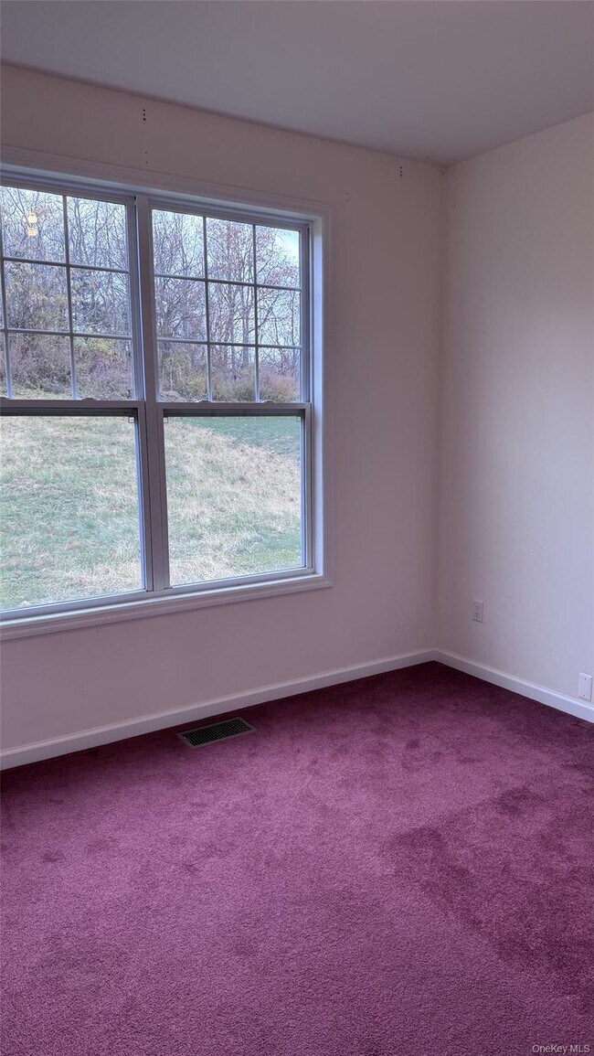 Building Photo - 245 Buttonwood Way