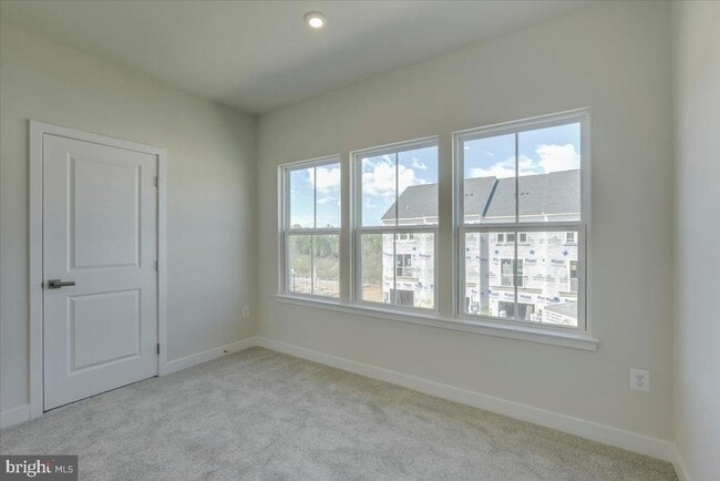 Building Photo - 9287 Tanfield Dr