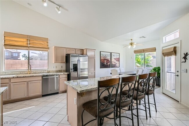 Building Photo - 7515 Splashing Rock Dr