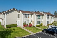 Building Photo - Cedar Glen