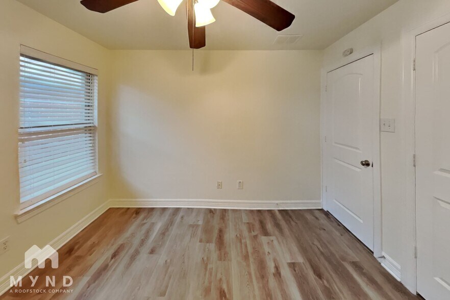 Building Photo - 1825 Shoebill Dr