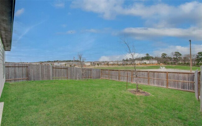 Building Photo - 14810 Archer Ct