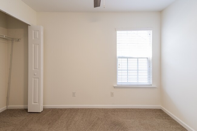 Building Photo - 18457 Streamline Ct