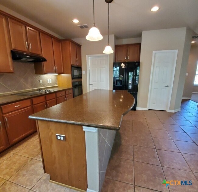 Building Photo - 310 Royal Troon Dr