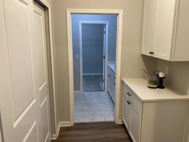 Building Photo - 1248 100th Ave NW