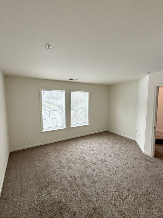 Building Photo - Spacious 4-Bedroom Townhome with Garage in Prime Columbia/Elkridge Location- PENDING APPLICANT