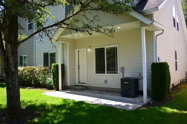 Building Photo - 2203 NE 163rd Ave