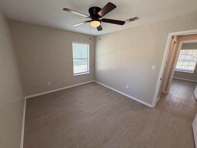 Building Photo - Walk to Torrey Park, and Live Minutes from Historic Gruene! 2/1/1 Duplex on a Corner Lot with Ref...