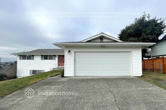 Building Photo - 2401 N Narrows Dr