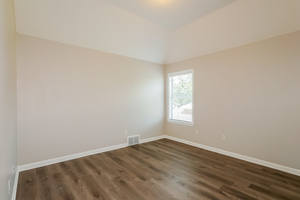 Building Photo - 1341 Broadstone Ln