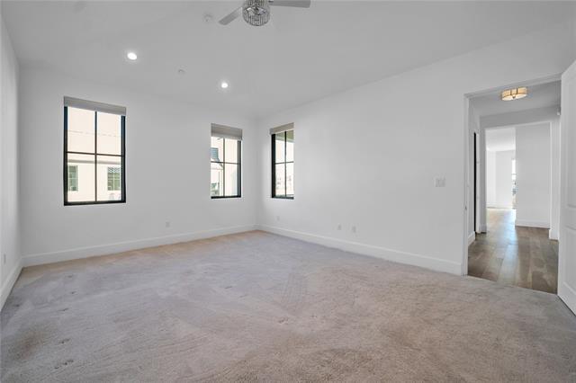 Building Photo - 5270 Town and Country Blvd