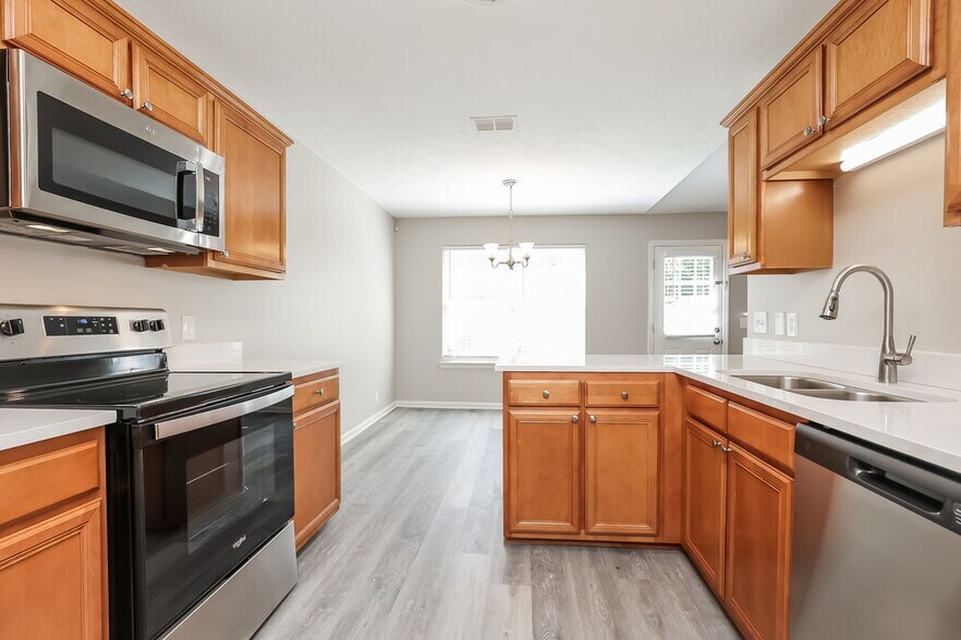 Building Photo - 849 Lavergne Ln