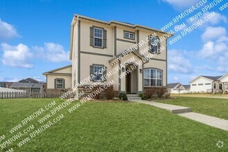 Building Photo - 1706 SW Franklin Dr