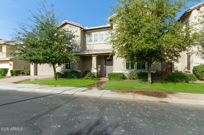 Building Photo - 4322 S Gardenia Dr