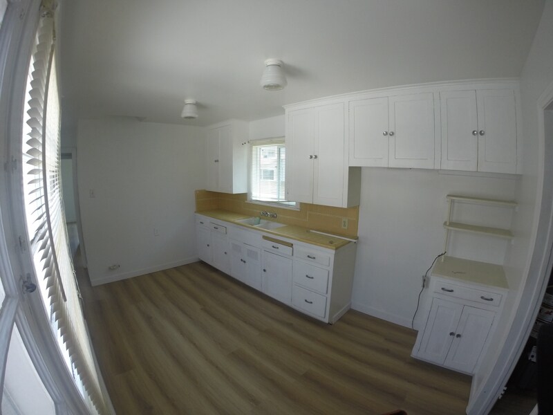 Building Photo - 9453 Cedar St