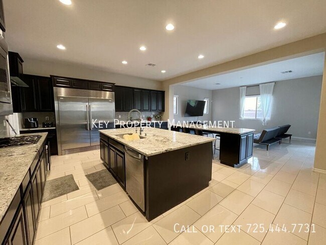 Building Photo - SPACIOUS AND UPGRADED 4 BEDROOM HOME NEAR ...
