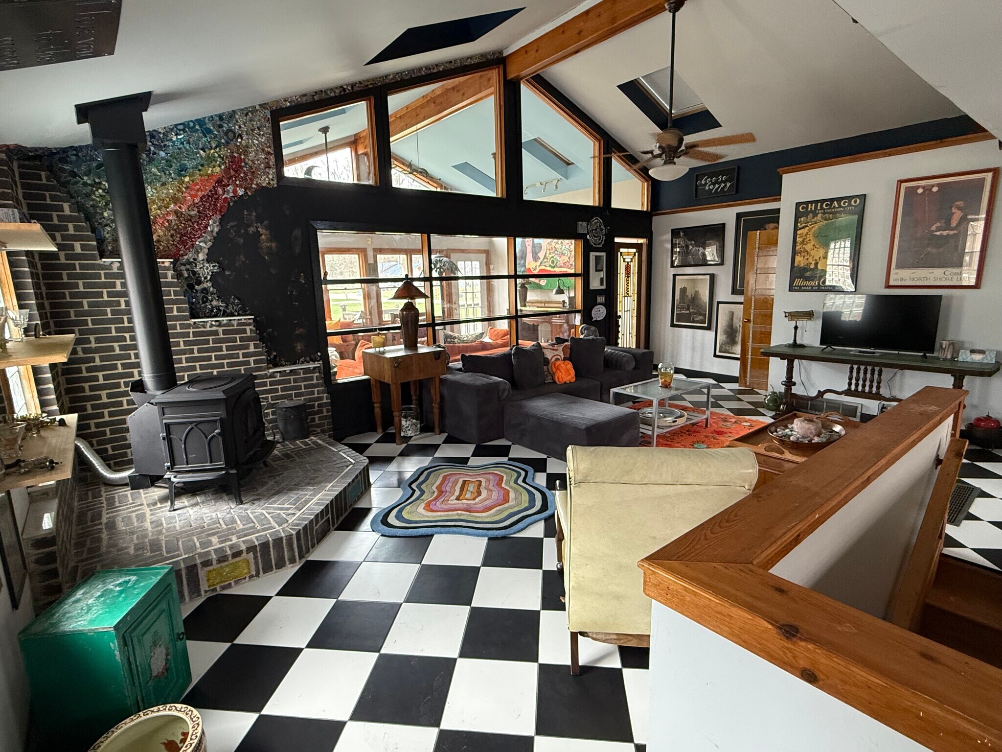 Building Photo - 32275 Center St