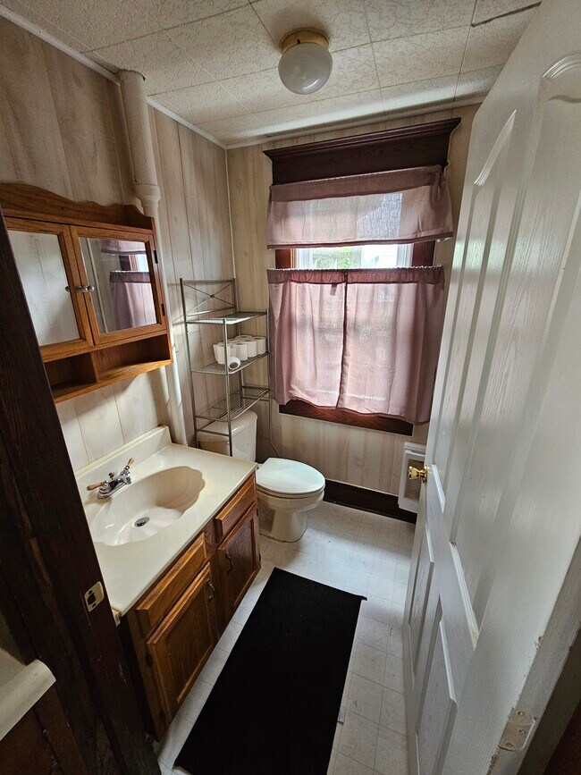 Bathroom main level - 119 Maple St