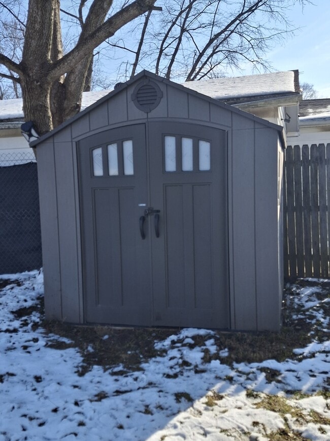 Building Photo - 2514 Chase St