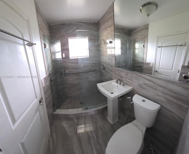 Building Photo - 2990 NW 28th St