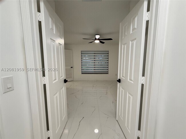 Building Photo - 2029 Greenview Cove Dr