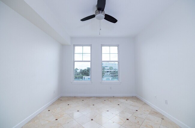 Building Photo - 345 Bayshore Blvd